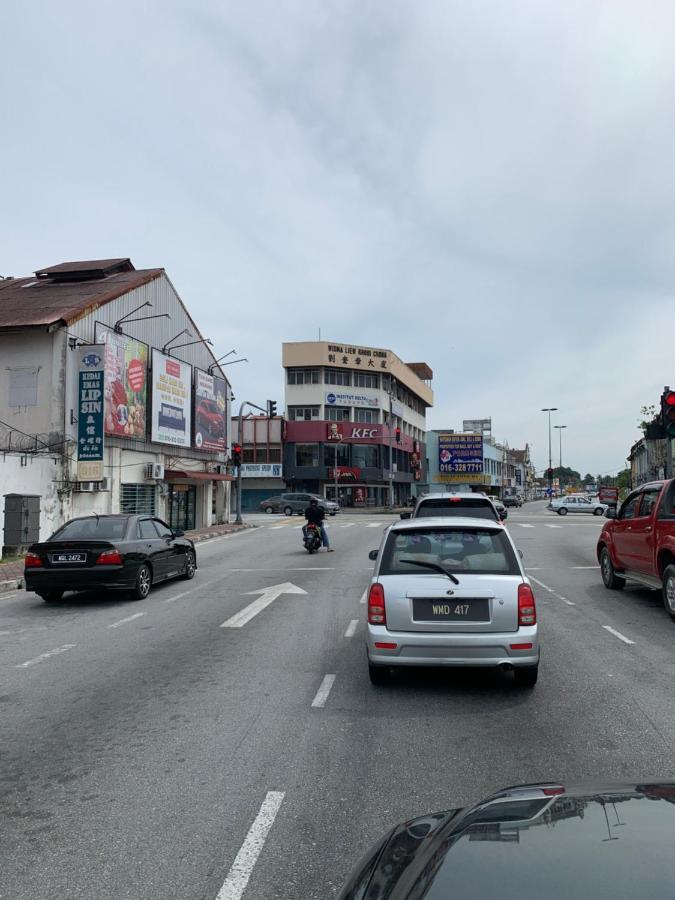 Brezza Hotel Sitiawan Exterior photo
